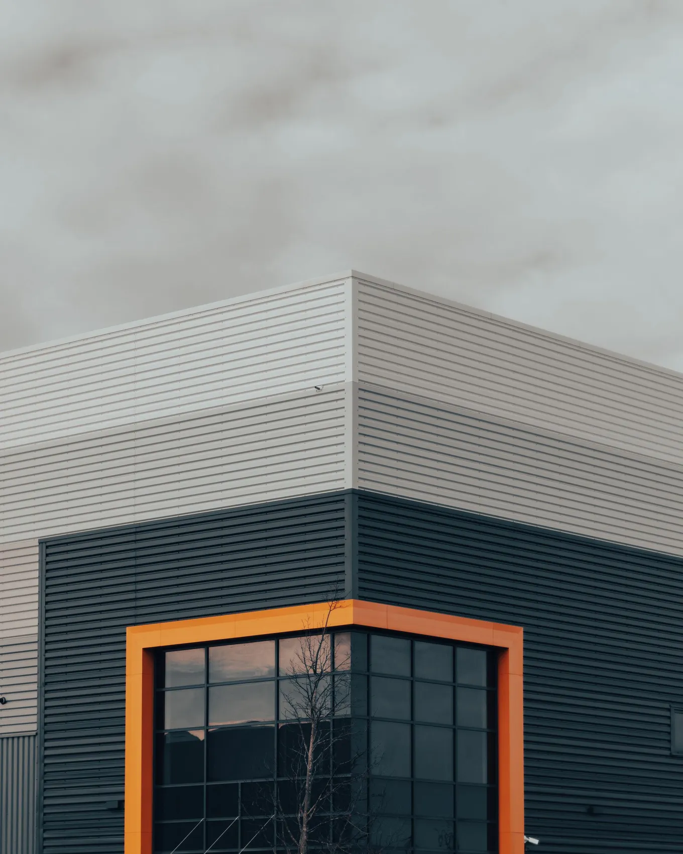 Insulated metal wall panels on a factory corner